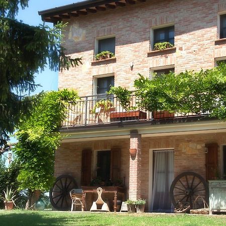 Il Poggio B&B San Damiano al Colle Exterior foto