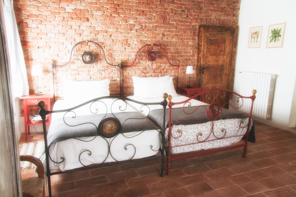 Il Poggio B&B San Damiano al Colle Exterior foto