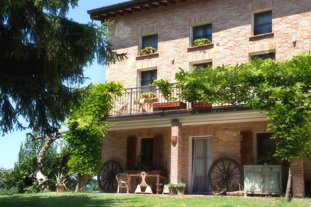 Il Poggio B&B San Damiano al Colle Exterior foto